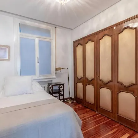 Appartamento Elegancia Con Diseno Clasico Bilbao
